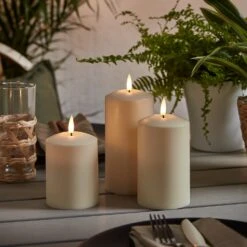 3 Bougies D'Extérieur à LED TruGlow® Avec Télécommande 24 3 Bougies D'Extérieur à LED TruGlow® Avec Télécommande -Boutique De Noël CA20004 3 bougies dexterieur a led truglow avec telecommande