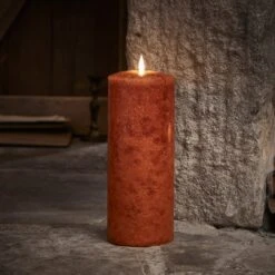 Bougie Cierge Orange Mouchetée TruGlow® De 25 Cm Avec Télécommande 6 Bougie Cierge Orange Mouchetée TruGlow® De 25 Cm Avec Télécommande -Boutique De Noël CA22052RC bougie cierge orange mouchetee truglow de 25 cm avec telecommande 3