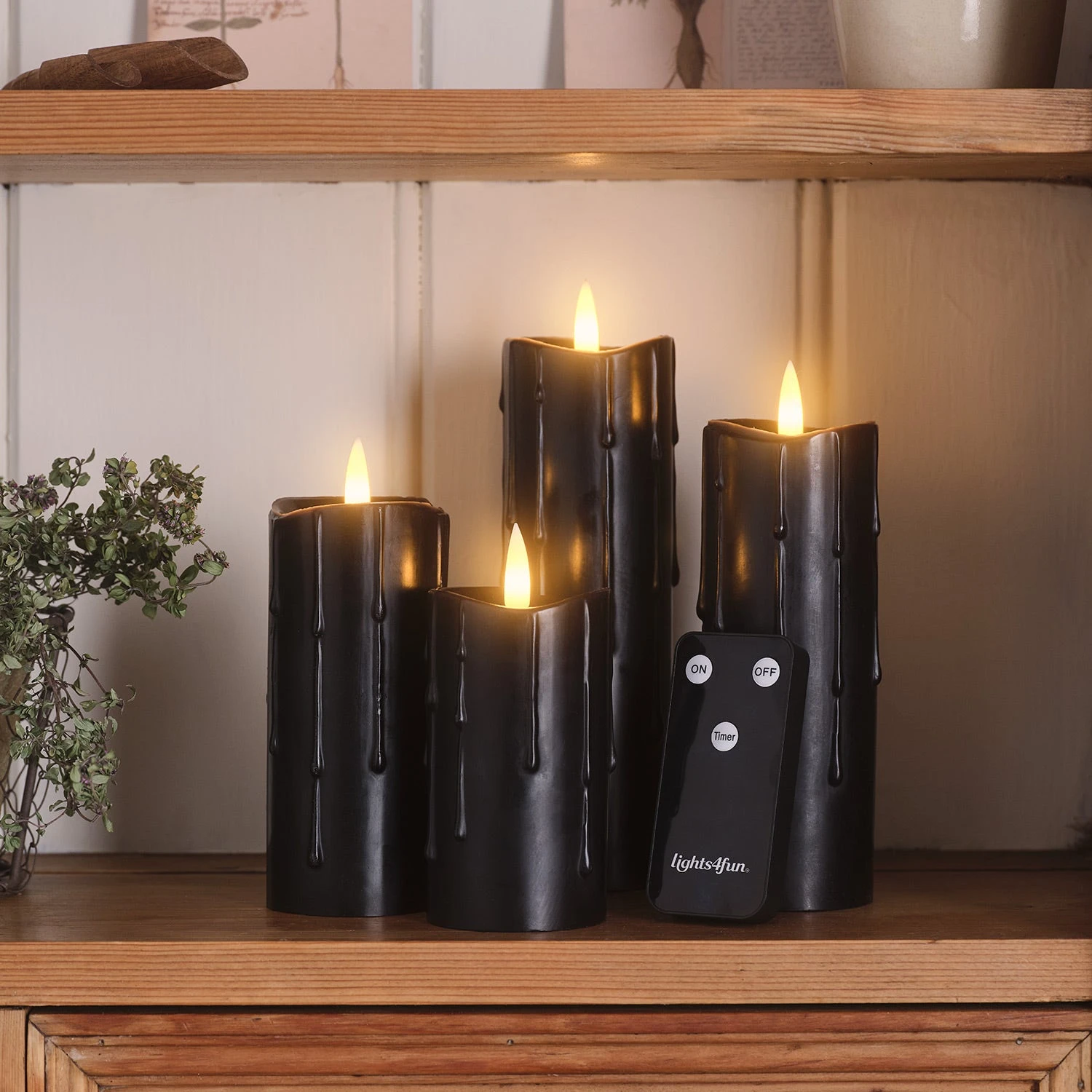 4 Bougies Piliers Fines TruGlow® En Cire Noire Coulante 2 4 Bougies Piliers Fines TruGlow® En Cire Noire Coulante – Image 2