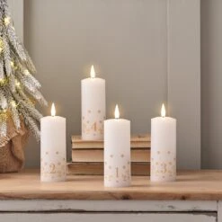 Boutique De Noël -Boutique De Noël CA24045 lot de 4 bougies de lavent truglow a chiffres 1 7cd1b48b 4c78 4bd9 9ed7 5aacfca636e2