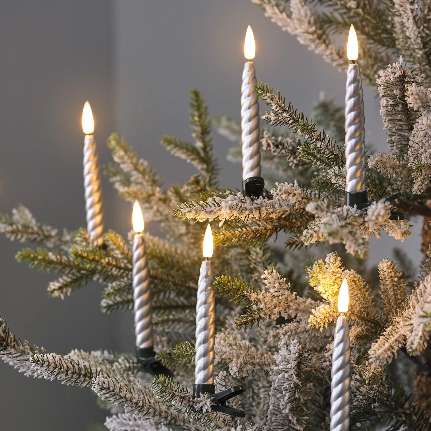 10 Clips Bougies De Noël TruGlow® Argentées Avec Télécommande 1 10 Clips Bougies De Noël TruGlow® Argentées Avec Télécommande