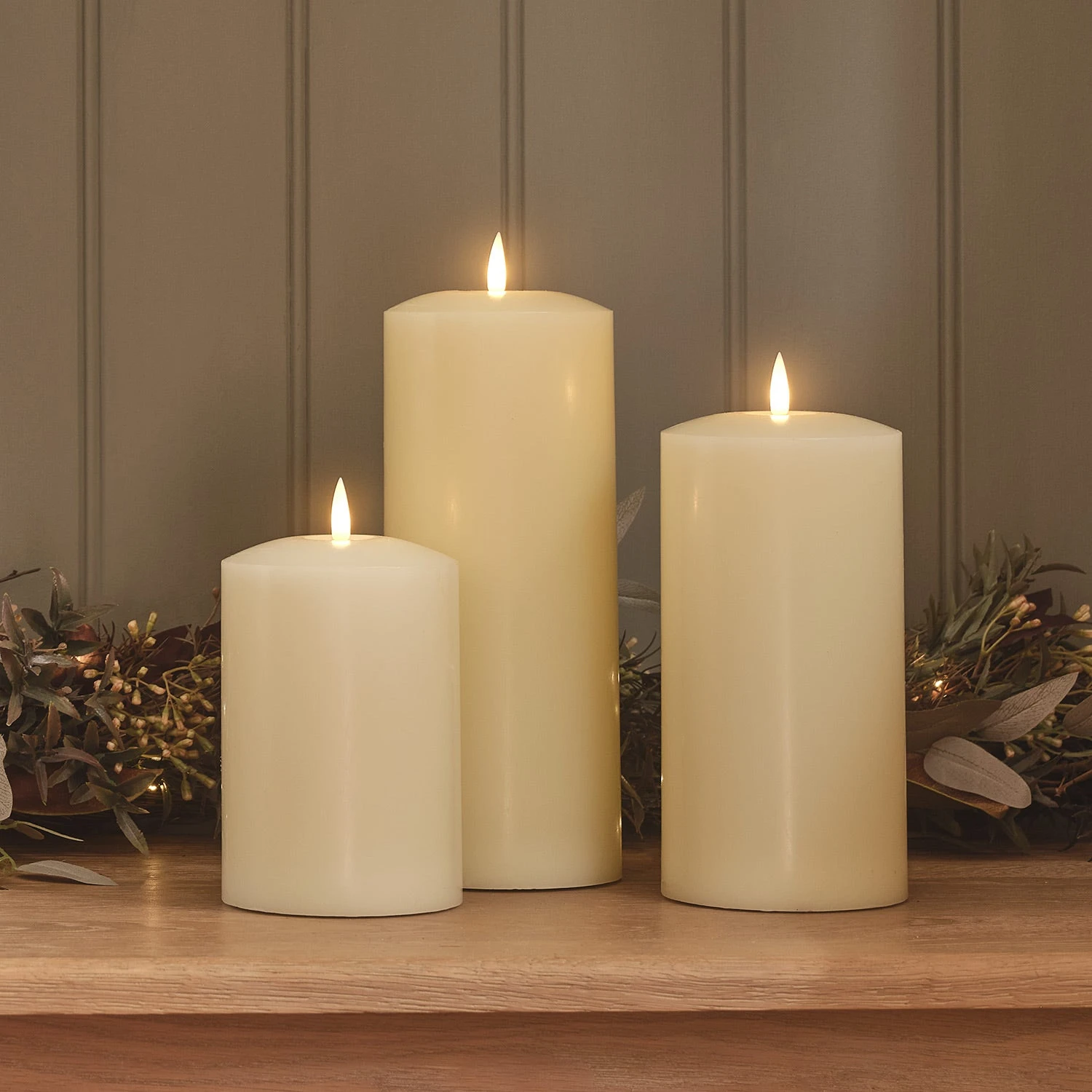 Lot De 3 Bougies Cierges à LED TruGlow® 2 Lot De 3 Bougies Cierges à LED TruGlow® – Image 2