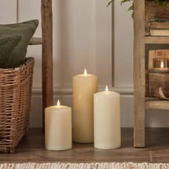 Lot De 3 Bougies Cierges à LED TruGlow® 16 Lot De 3 Bougies Cierges à LED TruGlow® -Boutique De Noël D CA1902012 lot de 3 bougies cierges a led truglow d256b525 ed6f 41b2 be77 4369e354e3b2