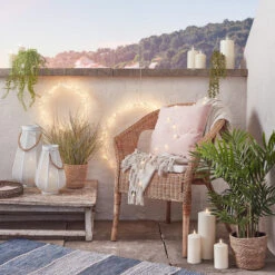 Lot De 3 Grandes Bougies D'Extérieur à LED TruGlow® -Boutique De Noël D CA2100345 lot de 3 bougies d exterieur a LED Truglow en decor de balcon terrasse