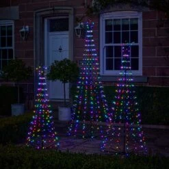 Lot De 3 Sapins De Noël Cônes Lumineux D’Extérieur Avec Fonction Changement De Couleur 38 Lot De 3 Sapins De Noël Cônes Lumineux D’Extérieur Avec Fonction Changement De Couleur -Boutique De Noël EU L4F2402038 lot de 3 sapins de noel cones lumineux d exterieur avec fonction changement de couleur 18