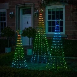 Lot De 3 Sapins De Noël Cônes Lumineux D’Extérieur Avec Fonction Changement De Couleur 30 Lot De 3 Sapins De Noël Cônes Lumineux D’Extérieur Avec Fonction Changement De Couleur -Boutique De Noël EU L4F2402038 lot de 3 sapins de noel cones lumineux d exterieur avec fonction changement de couleur 9