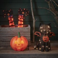 Décoration Chat D'Halloween à Piles Pour L'Extérieur -Boutique De Noël HA23001 decoration chat d halloween a piles pour l exterieur avec jambes de sorciere et citrouille