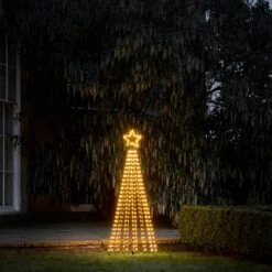 Lot De 3 Sapins De Noël Cônes Lumineux D’Extérieur à LED Blanc Chaud 7 Lot De 3 Sapins De Noël Cônes Lumineux D’Extérieur à LED Blanc Chaud -Boutique De Noël L4F24021 sapin de noel cone lumineux d exterieur de 1 5 m a 421 led blanc chaud 121b0b2e f2bd 438d 8397 8b2d9d8141b0