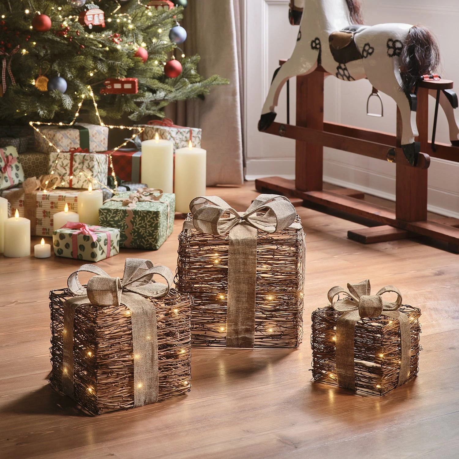 Lot De 3 Cadeaux Lumineux En Rotin à Micro LED 1 Lot De 3 Cadeaux Lumineux En Rotin à Micro LED