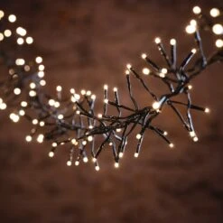 Guirlande Lumineuse En Grappe 7 M, LED Blanc Chaud Sur Câble Noir