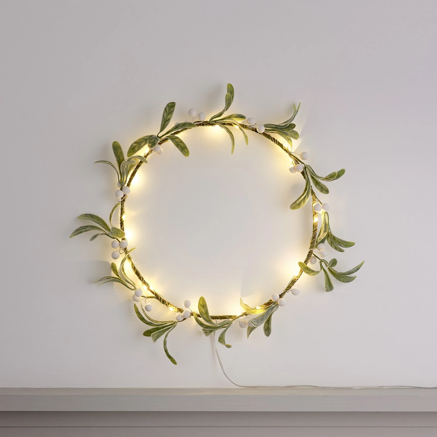 Couronne De Noël Minimaliste Pré-éclairée En Gui De 25 Cm 1 Couronne De Noël Minimaliste Pré-éclairée En Gui De 25 Cm