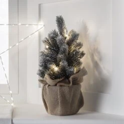 Sapin De Noël Artificiel 30cm Avec 8 LED Blanc Chaud à Piles 9 Sapin De Noël Artificiel 30cm Avec 8 LED Blanc Chaud à Piles -Boutique De Noël LL17026 Montreal Pre Lit Frosted Mini Christmas Tree Small Close P1