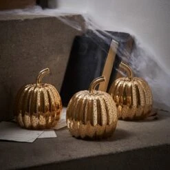 3 Citrouilles Lumineuses Mouchetées Cuivre En Verre 21 3 Citrouilles Lumineuses Mouchetées Cuivre En Verre -Boutique De Noël LL21058 3 citrouilles lumineuses mouchetees cuivre en verre 1 d58a2006 9c7f 4c7c a319 e888fca1f023