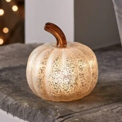 Citrouille Lumineuse En Verre à La Patine Blanche 20 Citrouille Lumineuse En Verre à La Patine Blanche -Boutique De Noël LL21059 citrouille lumineuse en verre a la patine blanche allumee