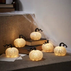 Lot De Citrouilles Lumineuses à Tiges Noires Et Bougies D'Halloween 9 Lot De Citrouilles Lumineuses à Tiges Noires Et Bougies D'Halloween -Boutique De Noël LL22071 6 mini citrouilles decoratives