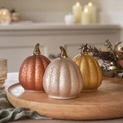 Lot De 3 Citrouilles Lumineuses En Verre à La Patine Blanche -Boutique De Noël LL24028 lot de 3 citrouilles lumineuses en verre a la patine blanche 3