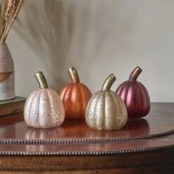 Lot De 8 Citrouilles Lumineuses En Verre à La Patine Blanche 9 Lot De 8 Citrouilles Lumineuses En Verre à La Patine Blanche -Boutique De Noël LL25007 lot de 4 citrouilles lumineuses en verre a la patine blanche 2