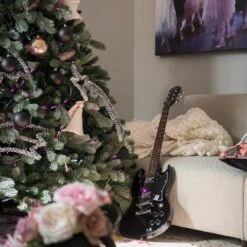 Guirlande Lumineuse Core Connect 10m 100 LED Rose Câble Transparent Raccordable -Boutique De Noël ML100PC Pink LED Connectable Christmas Fairy Lights On Tree With Guitar P5