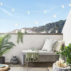 Guirlande Guinguette Pro Connect 30m 60 LED Blanc Chaud Câble Blanc Raccordable 7 Guirlande Guinguette Pro Connect 30m 60 LED Blanc Chaud Câble Blanc Raccordable -Boutique De Noël PR10 2YWW Guirlande guinguette pro connect blanc chaud cable blanc sur balcon avec fontaine et bougies 600x600 f406c290 697e 4ff1 b205 a655fb7b8f5c