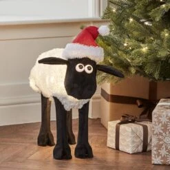 Shaun Le Mouton™ Figurine Lumineuse -Boutique De Noël STS01 Shaun le mouton en interieur 3