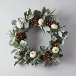 Lot Couronne Automnale Citrouilles Et Pommes De Pin De 50 Cm Et Micro LED -Boutique De Noël WR21010 Couronne Automnale Citrouilles et Pommes de Pin de 50cm