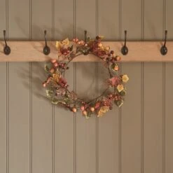 Couronne Automnale à Baies De 40 Cm Et Micro LED 7 Couronne Automnale à Baies De 40 Cm Et Micro LED -Boutique De Noël WR24010 couronne automnale a baies de 40 cm accrochee